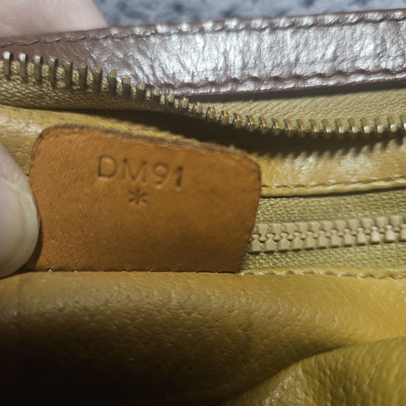 Authentic CELINE Macadam Clutch Wristlet Brown PVC Leather Vintage Honeycomb bag - Picture 8 of 16